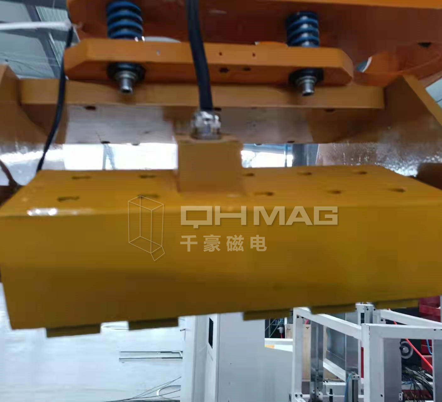 自動(dòng)化機(jī)械手千豪電永磁吸盤(pán)