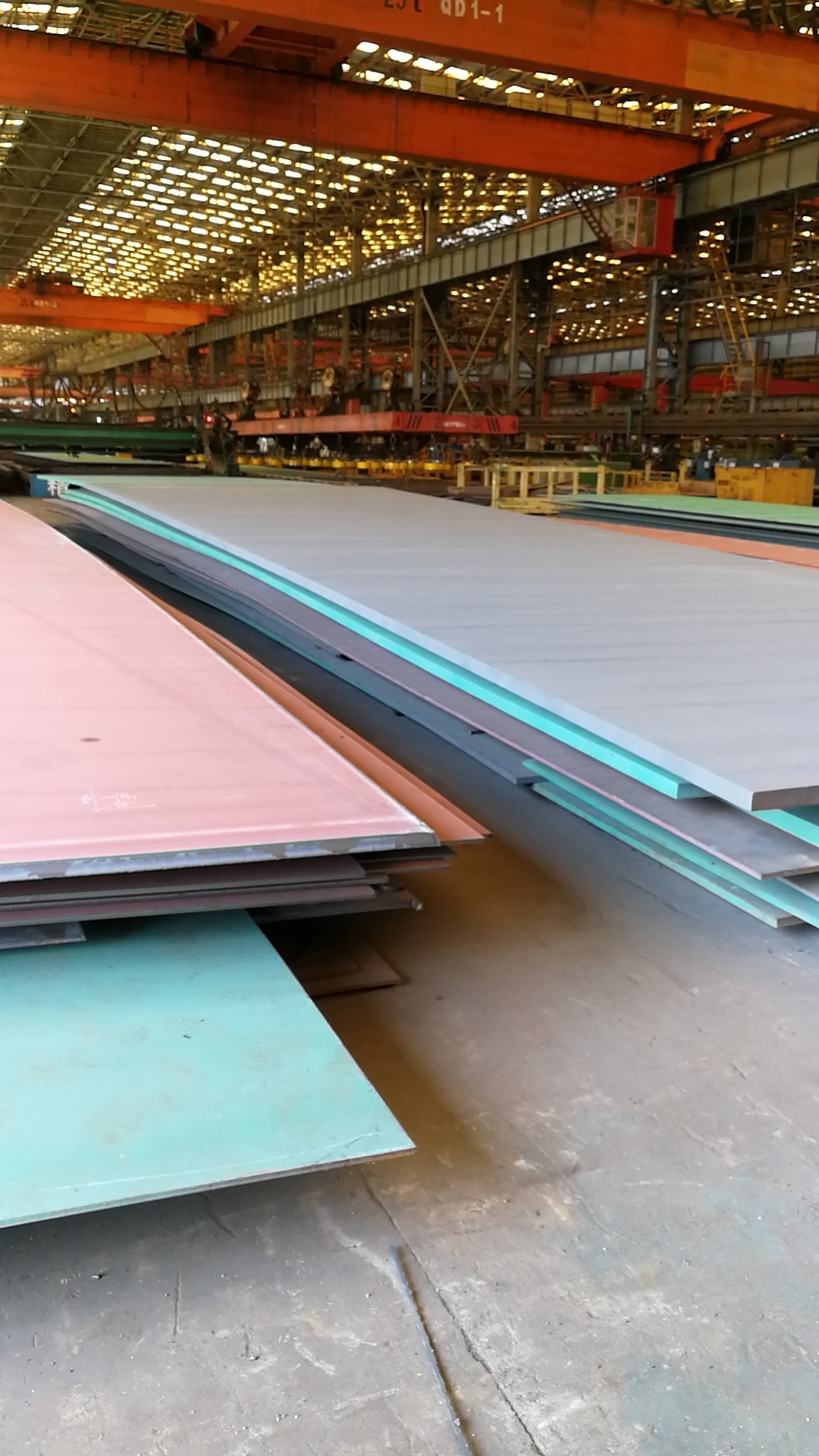 千豪磁電吊鋼板用夾具，電永磁吊具，磁力吊具