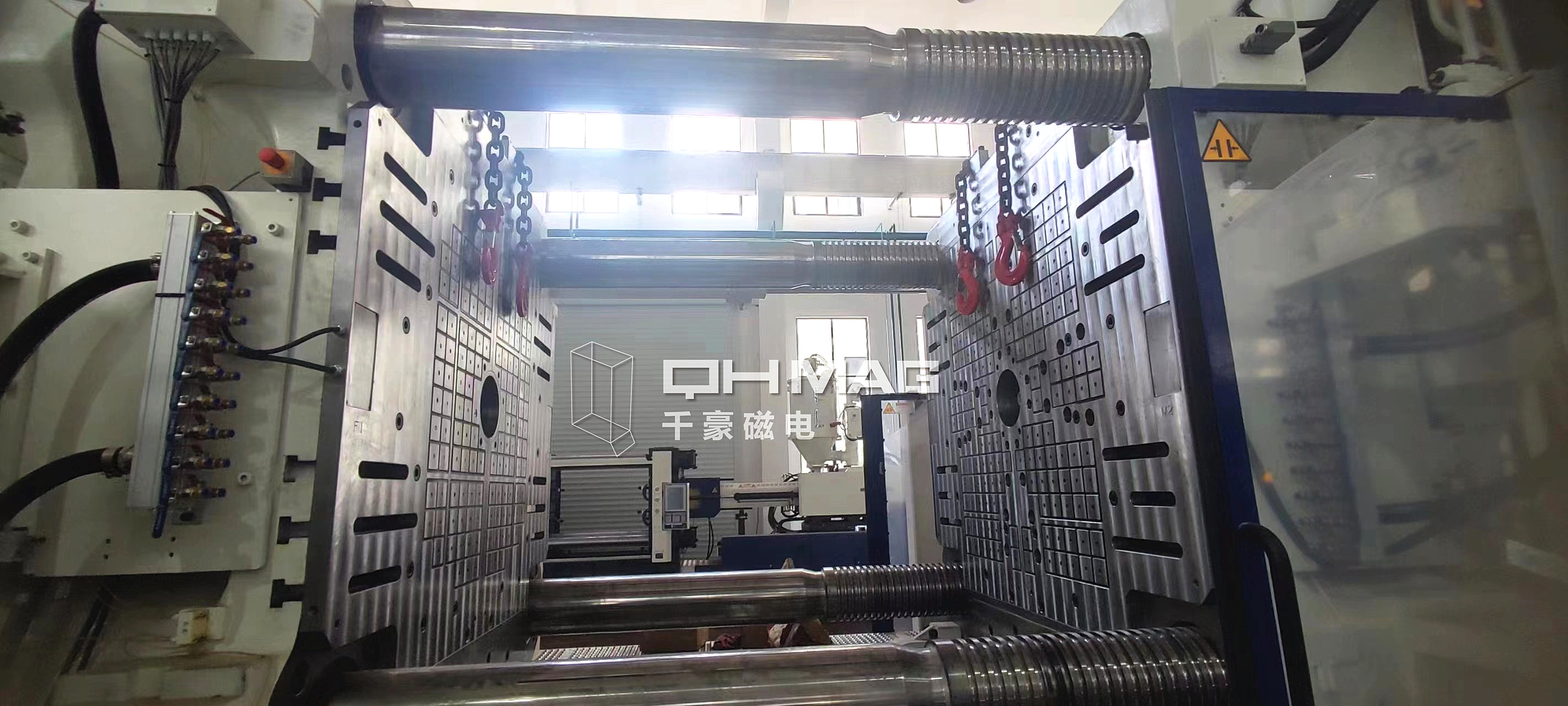 千豪注塑機(jī)快速換模系統(tǒng)，磁力模板，電永磁快速換模系統(tǒng)