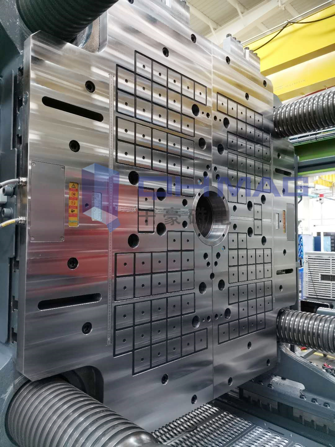 千豪注塑機快速換模系統(tǒng)磁力模板